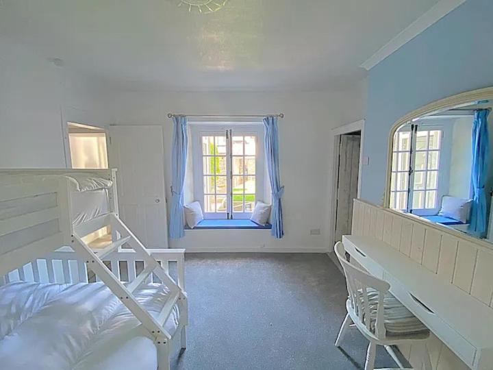 The Retreat @ The Old Smithy, Colebrook Village Plymouth Exterior photo
